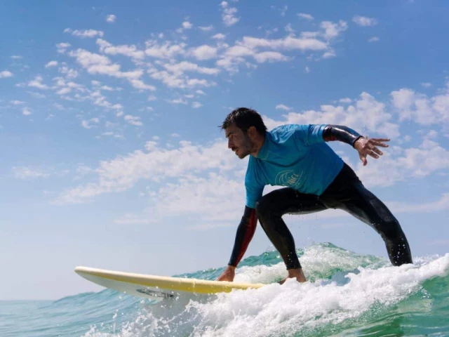 1 cours collectif de surf avec Waterplay Campomoro