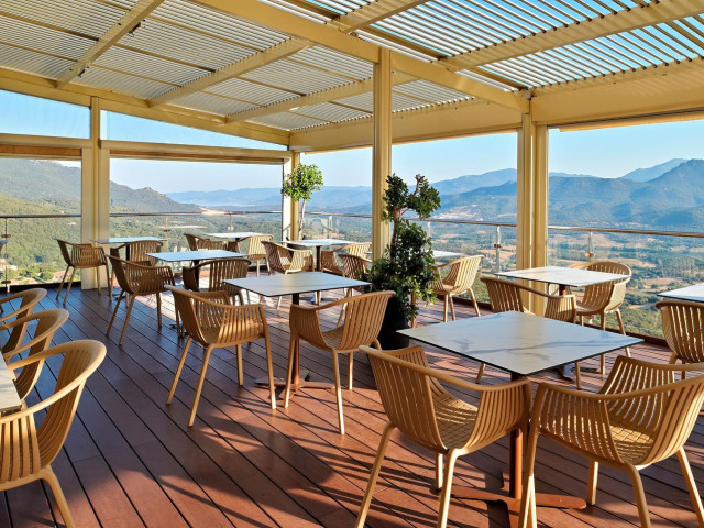 1 nuit à Hôtel Les Roches *** à Sartène