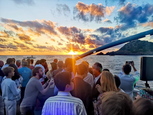 Promenade en mer couché de soleil pour 2 personnes avec Waterplay Promenades à Campomoro