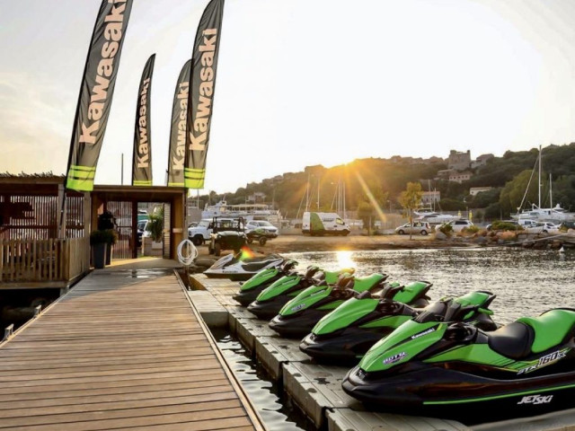 30min de location de Jet-ski libre avec Botti Racing Palombaggia