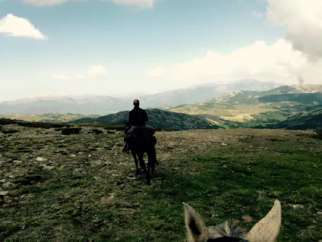 Balade de 2h à cheval à Sartène avec Kiffemu