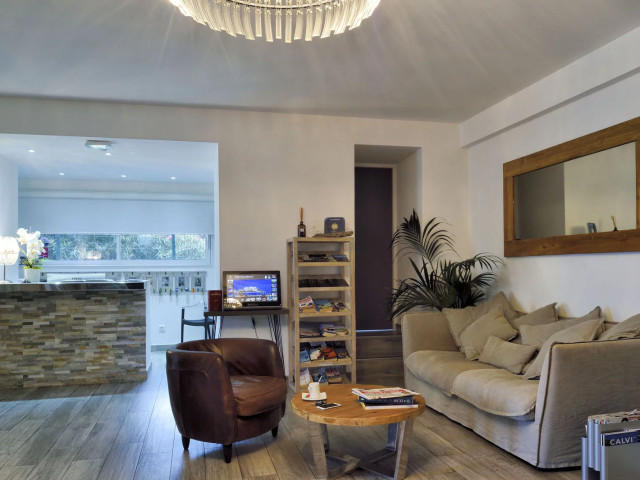 1 nuit au coeur de la ville à l'hôtel Casa Bianca *** à Calvi