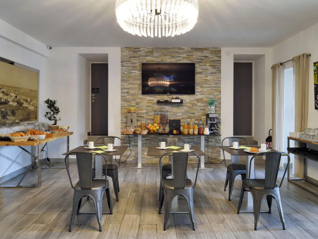 1 nuit au coeur de la ville à l'hôtel Casa Bianca *** à Calvi