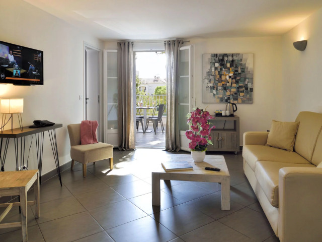 1 nuit au coeur de la ville à l'hôtel Casa Bianca *** à Calvi