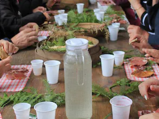 Repas à la ferme dans une châtaigneraie à Murato avec Kiffemu