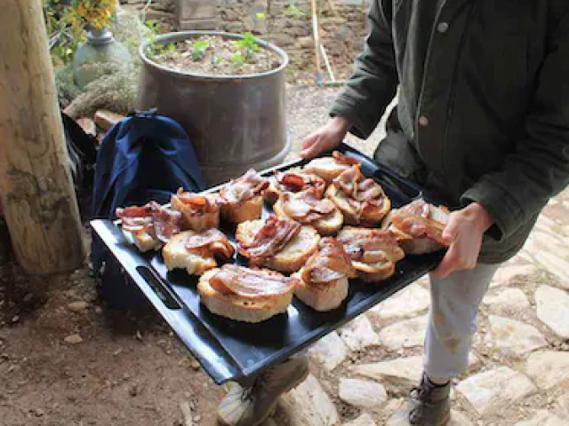 Repas à la ferme dans une châtaigneraie à Murato avec Kiffemu