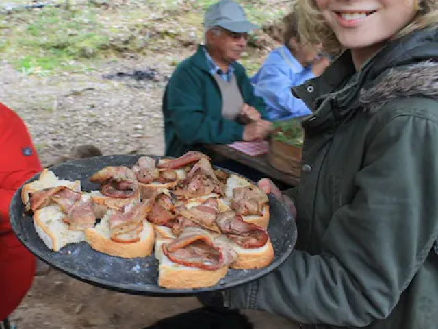 Repas à la ferme dans une châtaigneraie à Murato avec Kiffemu