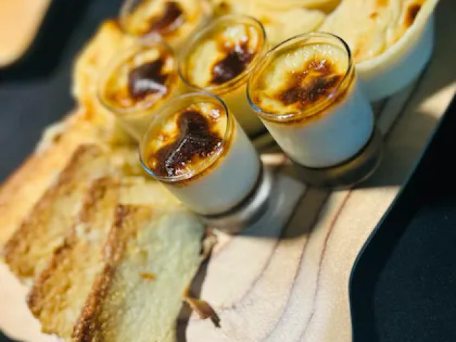 Visite et repas dans une exploitation de brebis dans la plaine du Reginu avec Kiffemu