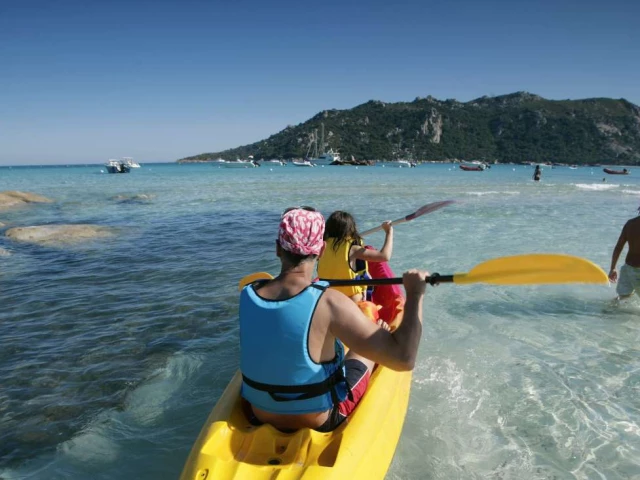 Promenade guidée en kayak avec dégustation à Porto Vecchio avec Kiffemu