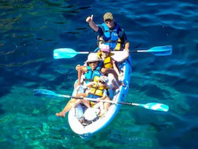 Promenade guidée en paddle avec apéro à Porto Vecchio avec Kiffemu