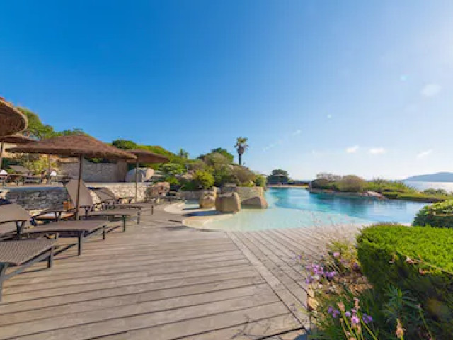 Parenthèse yoga dans un hôtel**** à Bonifacio avec Kiffemu