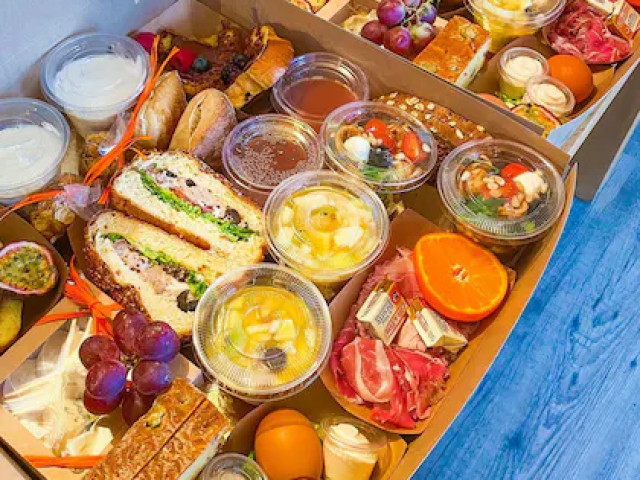 Croisière de 3h30 en catamaran au coucher du soleil à Saint Florent avec Kiffemu