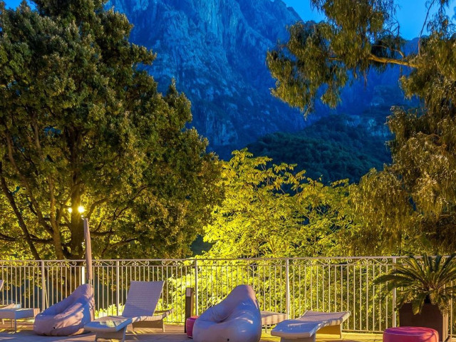 1 nuit à l'hôtel Capo D'Orto *** à Porto
