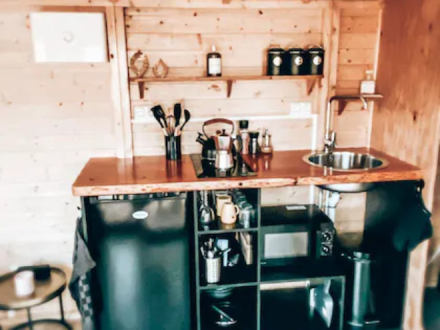 1 nuit dans une tiny house à Murato avec Kiffemu