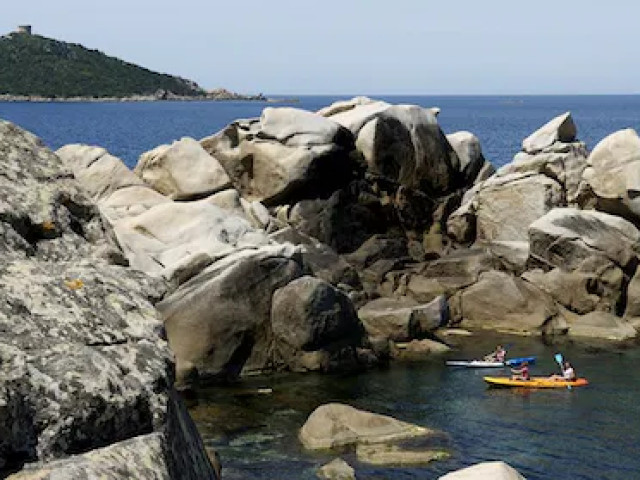 Promenade guidée en paddle au coucher de soleil à Porto Vecchio avec Kiffemu