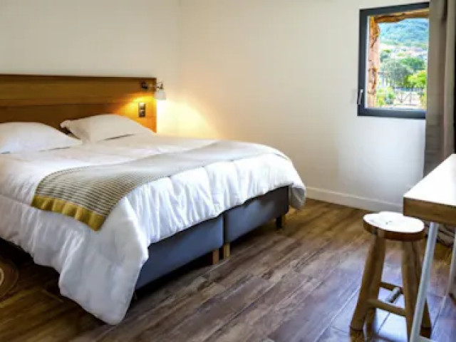 1 nuit en basse saison dans une ferme auberge à Figari avec Kiffemu