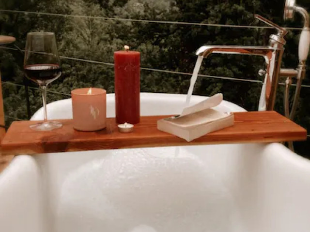 1 nuit dans une tiny house avec baignoire extérieure à Murato avec Kiffemu