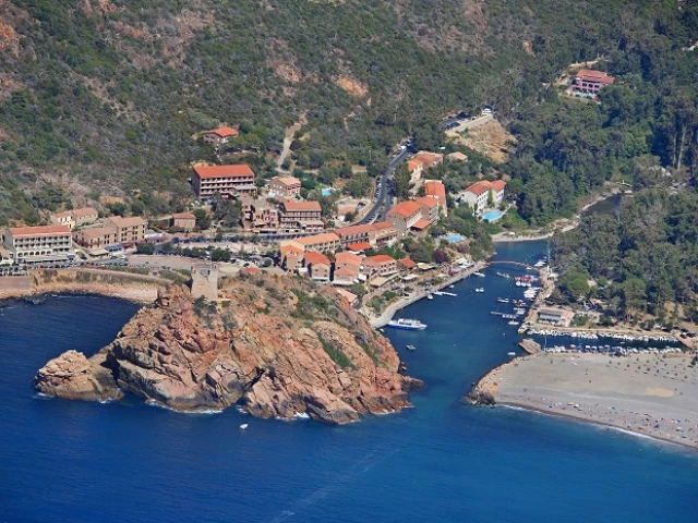 Balade de 45 min en semi sous-marin en groupe à Porto avec Kiffemu