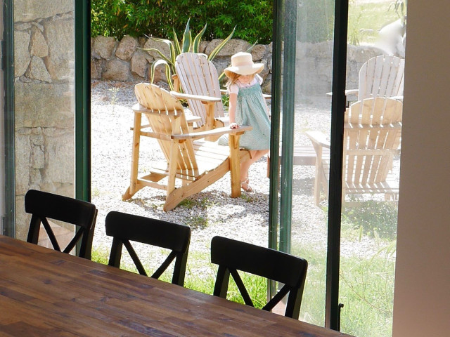 Visite avec dégustation dans un domaine viticole à Sartène en famille avec Kiffemu