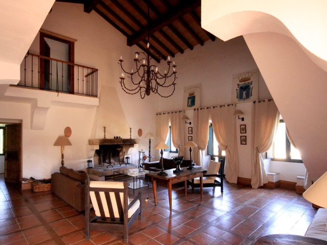 Visite avec dégustation dans un domaine viticole à Sartène à plusieurs avec Kiffemu