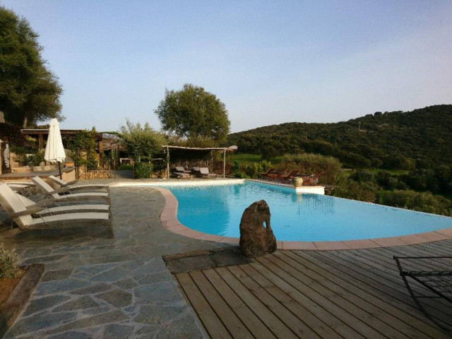 1 nuit en bergerie dans la vallée de l'Ortolo à l'auberge U Sirenu à Sartène