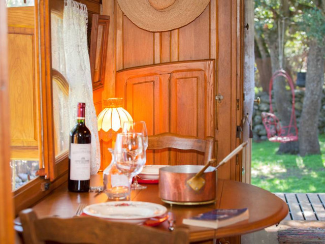 2 nuits dans une roulotte de 2 à 4 personnes à Moltifao avec Kiffemu