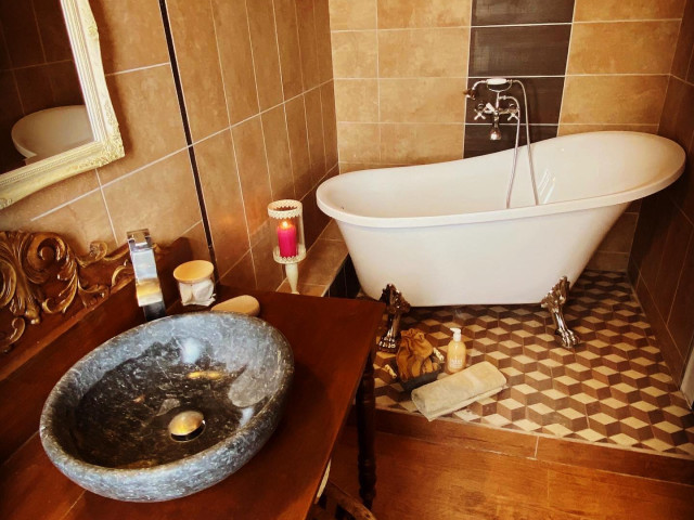 1 nuit dans une chambre d'hôtes pour 2 à Rapale avec Kiffemu