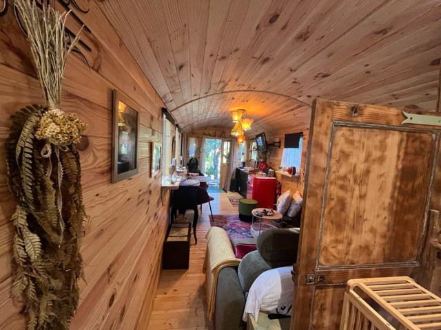 1 nuit dans une roulotte près d’une rivière à Zonza  pour 2 personnes avec Kiffemu