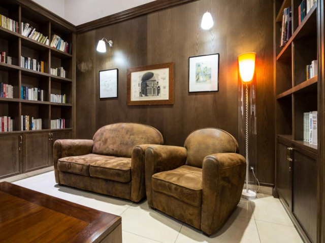 1 nuit en centre ville à l'hôtel Les Voyageurs *** à Bastia