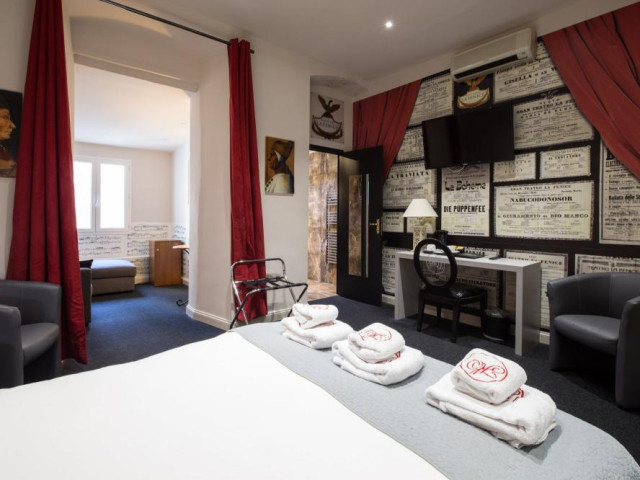 1 nuit en centre ville à l'hôtel Les Voyageurs *** à Bastia