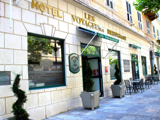 1 nuit en centre ville à l'hôtel Les Voyageurs *** à Bastia
