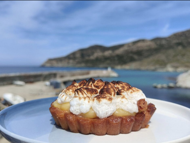 Repas à vue panoramique à la Jetée à Centuri