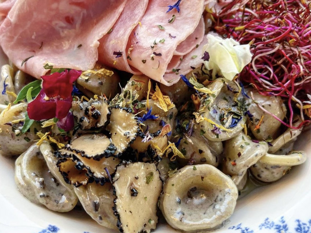 1 nuit et repas au Fiordalisu à Bastelica