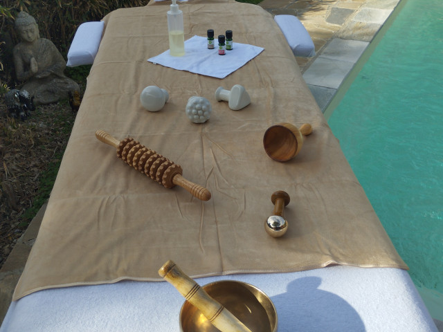 Séance de massage Amma Assis à l'Éveil des Sens à Oletta