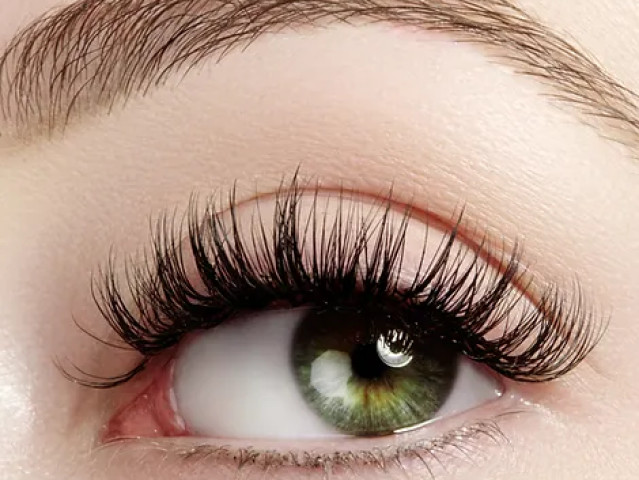 Massage visage KOBIDO 50' + massage relaxant des pieds à Istellia à Poggio Mezzana