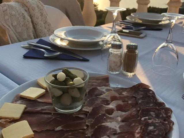 1 nuit en demi-pension au Belvédère à Coti-Chiavari