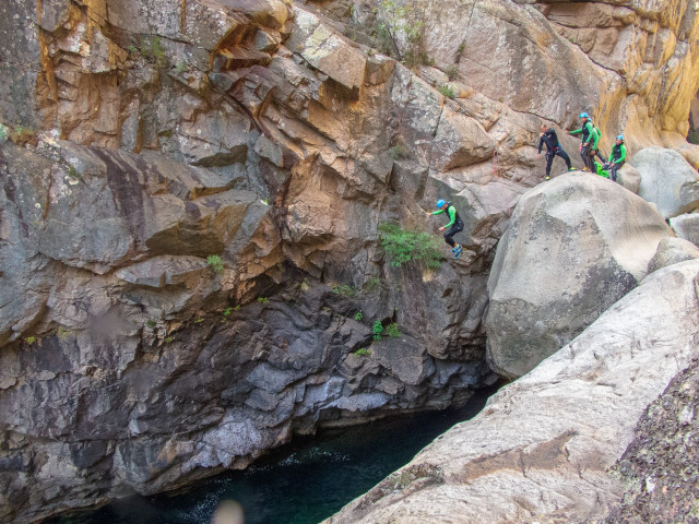 Canyoning de la Vacca avec Corsica Canyon