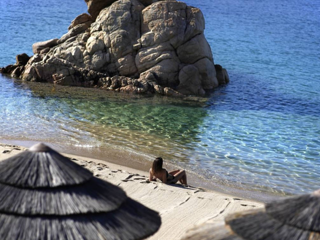 1 nuit en Suite Junior à l'Hostellerie du Moulin des Oliviers ***** & accès au Spa by Clarins à Olmeto plage