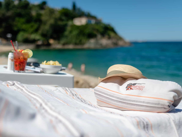 1 nuit pour 4 personnes à l'hôtel et restaurant Le Sampiero Corso *** à Propriano