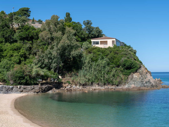 1 nuit pour 4 personnes à l'hôtel et restaurant Le Sampiero Corso *** à Propriano