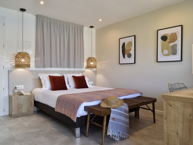 1 nuit pour 4 personnes à l'hôtel et restaurant Le Sampiero Corso *** à Propriano