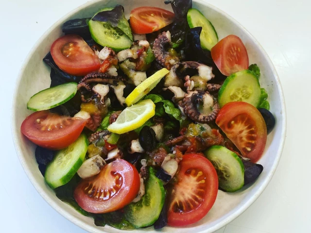 1 menu complet pour 2 personnes au restaurant de Filitosa