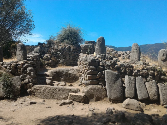 Visite du site historique pour 4 personnes à Filitosa