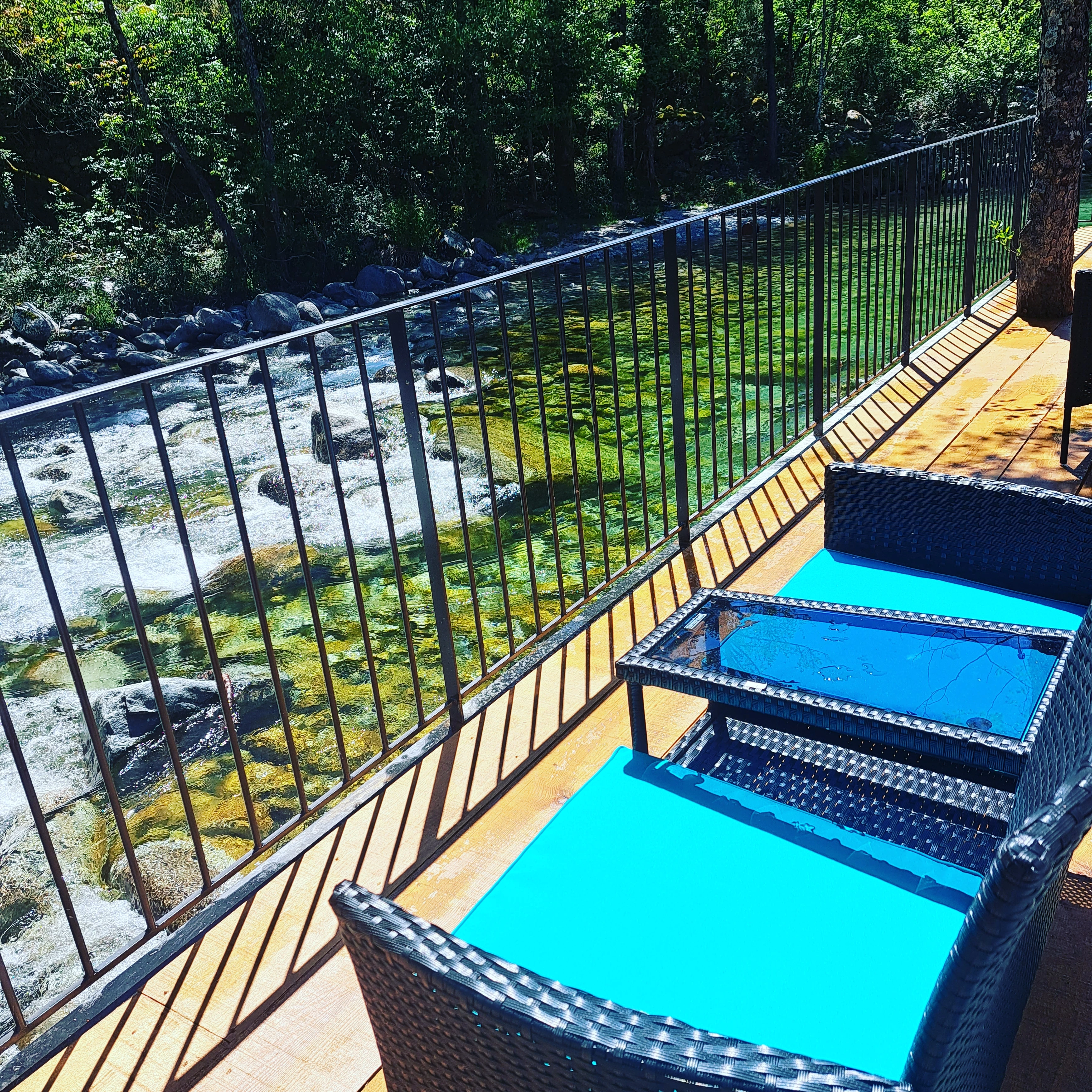 1 nuit pour 2 personnes + 2 cocktails à l'hôtel Les Jardins De La Glacière à Corte