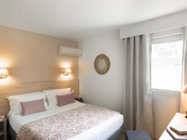 2 nuits en chambre CLASSIC pour 2 pers + petit déjeuner + 15 min en duo de jacuzzi avec le Golfe Hotel Porto Vecchio