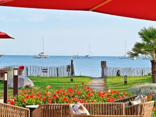 Repas gastronomique dans l'hôtel 4* La Roya à Saint Florent