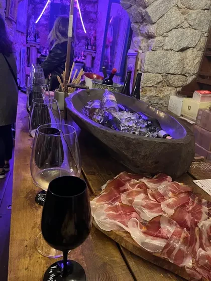 Dégustation dans une cave secrète à Calvi avec Kiffemu