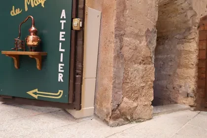 Dégustation dans une distillerie à Bonifacio avec Kiffemu