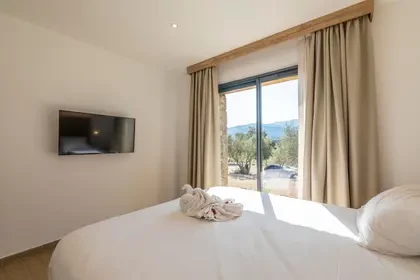 1 nuit en bergerie entre mer et montagne à Belgodère avec Kiffemu