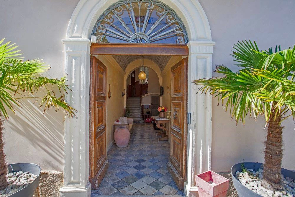 1 nuit dans une maison d’Américain reconvertie en hôtel 3* à Feliceto avec Kiffemu